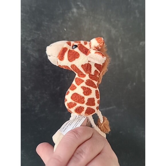 Giraffe Finger Puppet - Picture 3 of 10